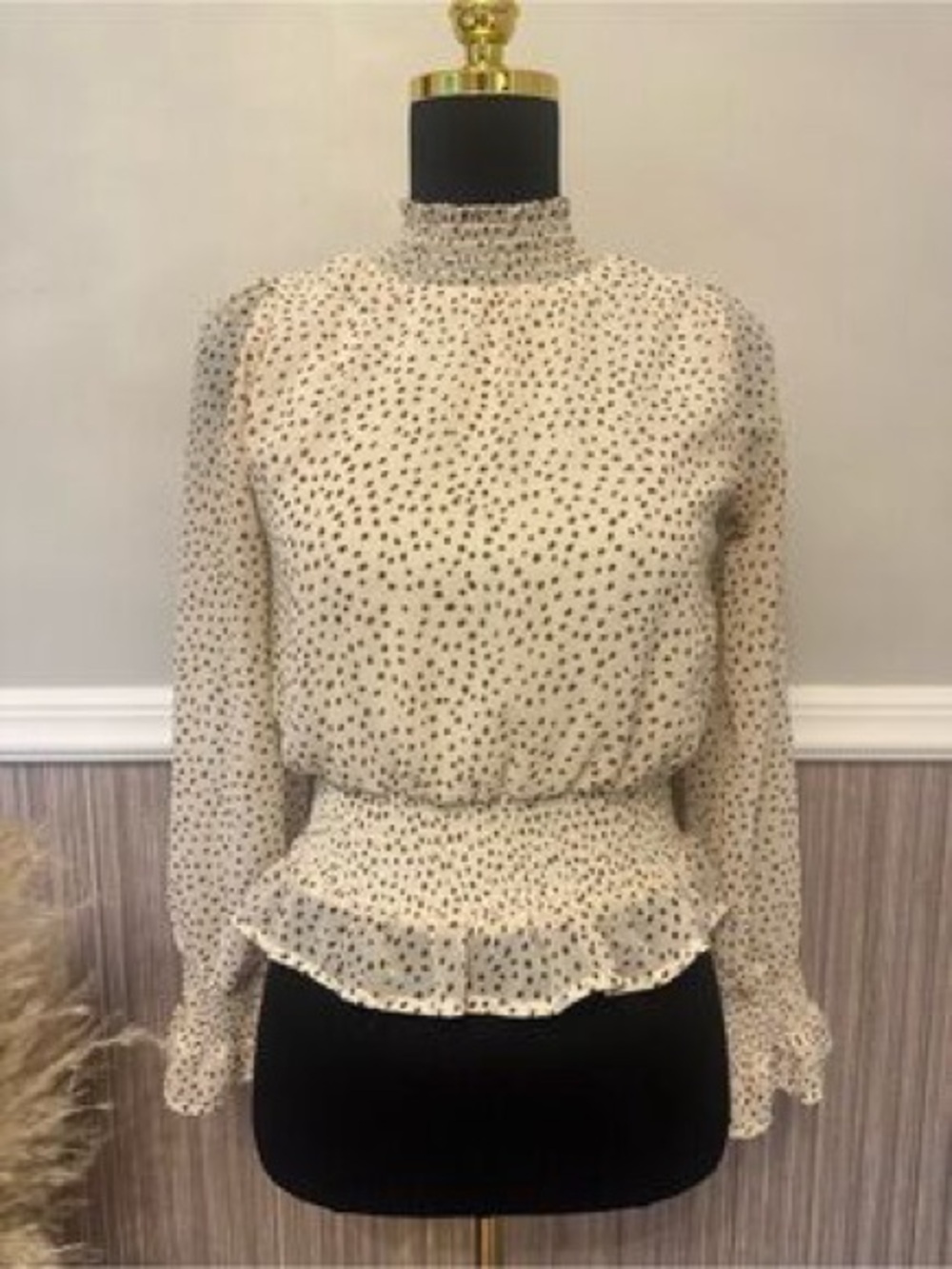 Japna Cream & Taupe Speckled Dot Smocked Mock Neck Blouse Sz S